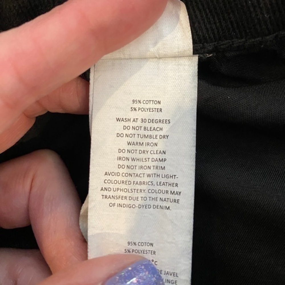 BOOHOO 2(US) Ripped Destroyed Jean Shorts - Picture 10 of 10